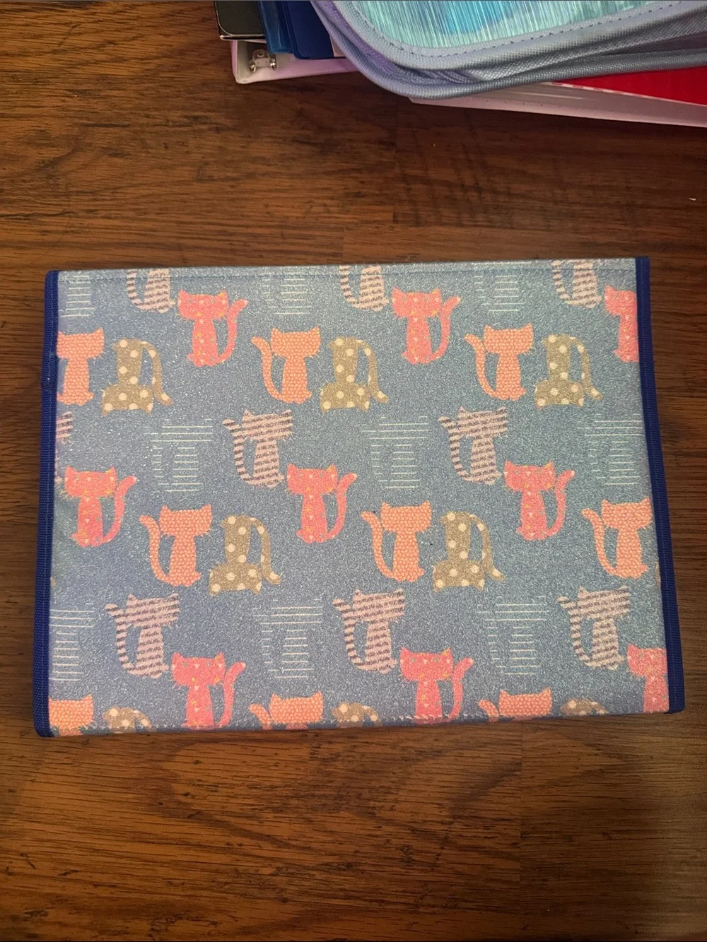 Glitter Blue Cat Print 6 File Pocket Holder C1.Bk.RM2